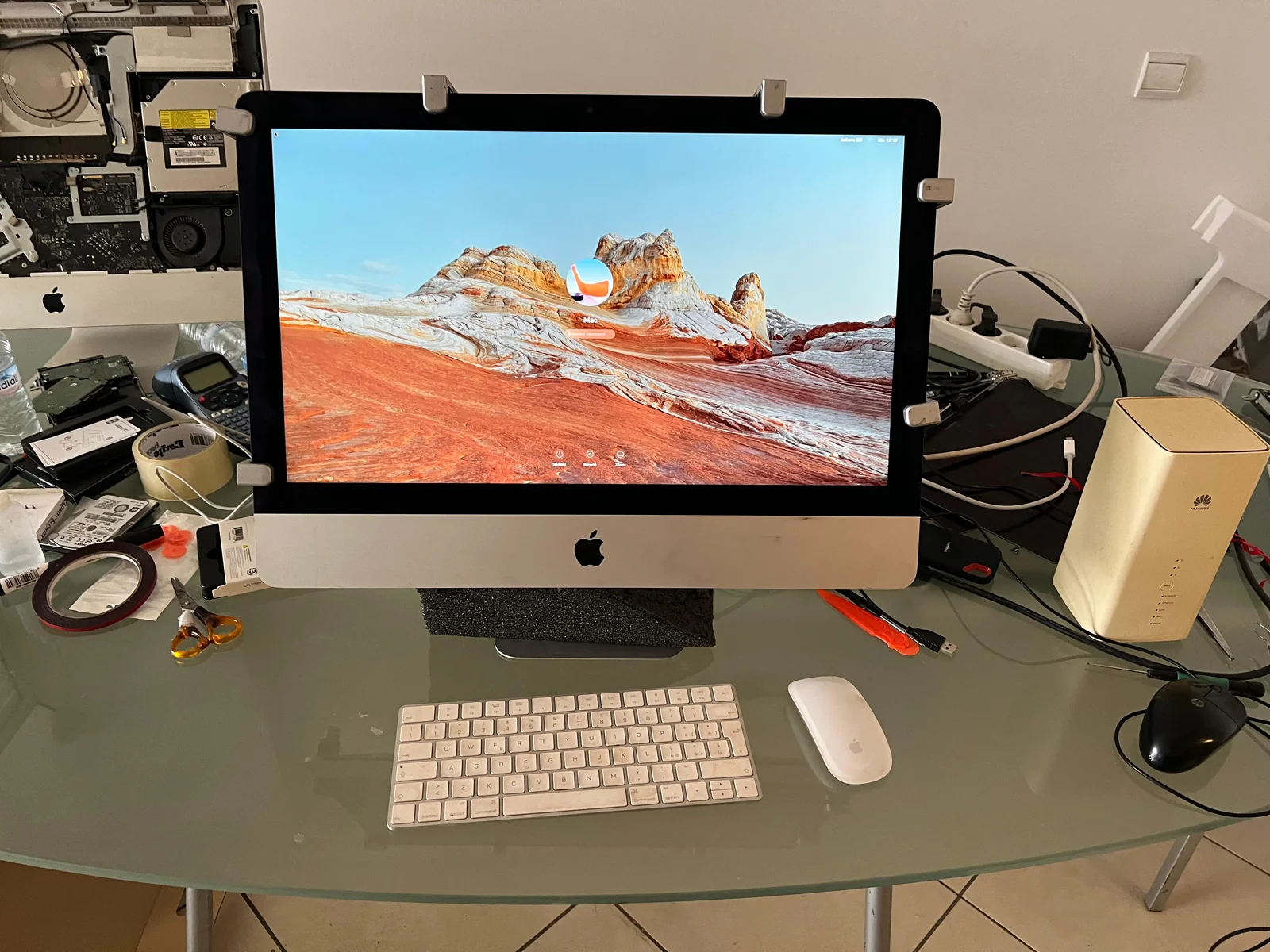 Poste iMac configuré pour un usage professionnel
